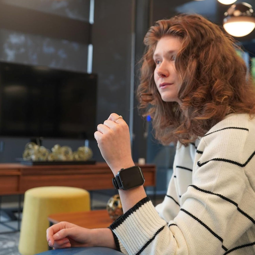 Translator Smartwatch for Online Offline Voice Translation